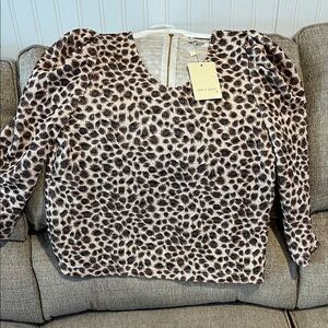 Chic Leopard Print Blouse